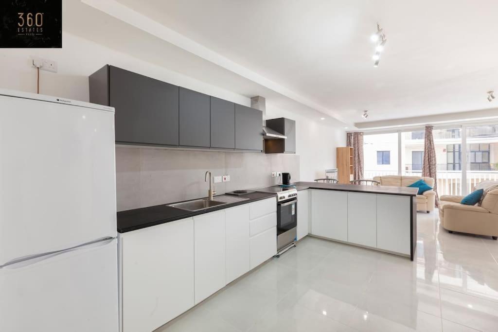 Spacious 2Br Apt In Qawra - Perfect For Families By 360 Estates Сент-Полс-Бей Экстерьер фото